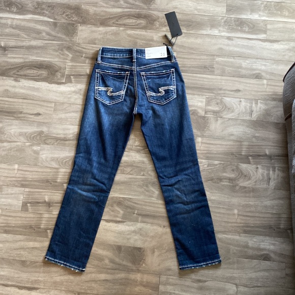 Silver Jeans Avery Capri/High Rose/Curvy - 25x22.5 - Picture 2 of 11